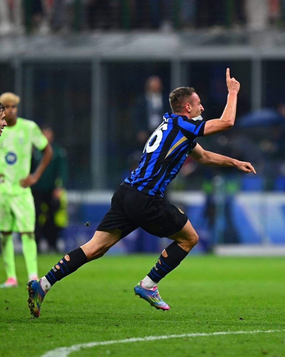 瑞士鏖战巴萨,卡塞米罗点燃赛场 瑞士鏖战巴萨,卡塞米罗点燃赛场