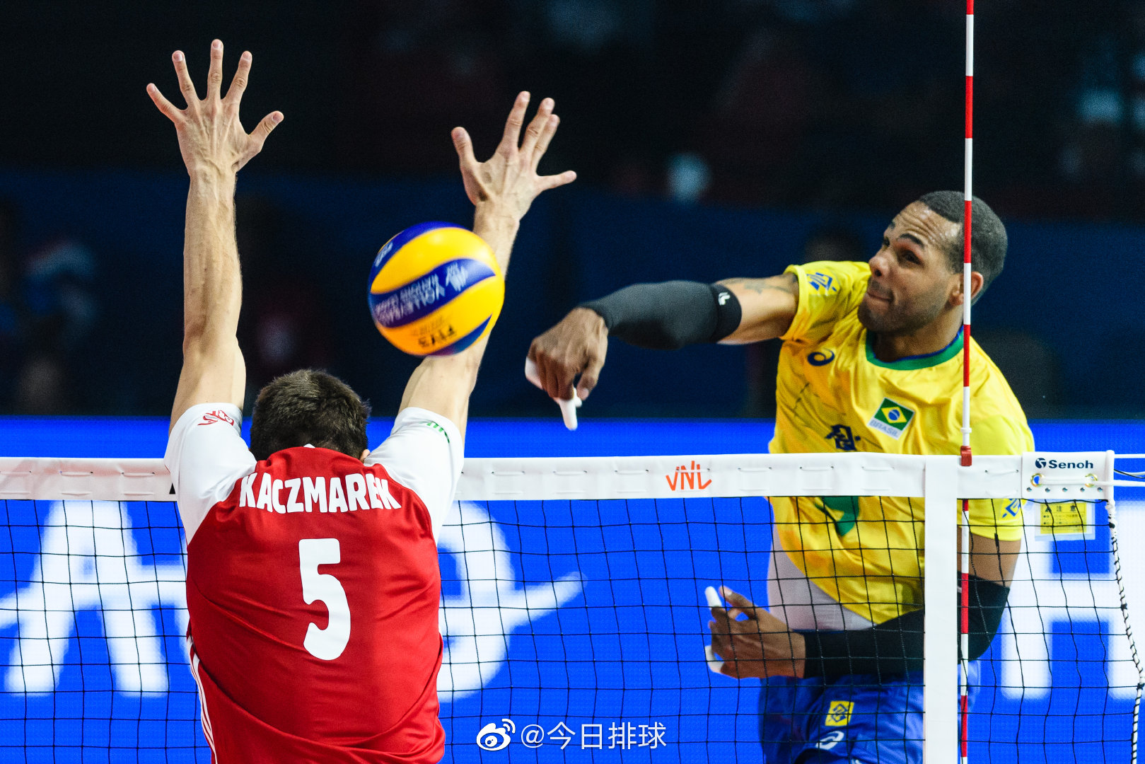 波兰队横扫瑞典队,张继科扛起全队 波兰队横扫瑞典队,张继科扛起全队