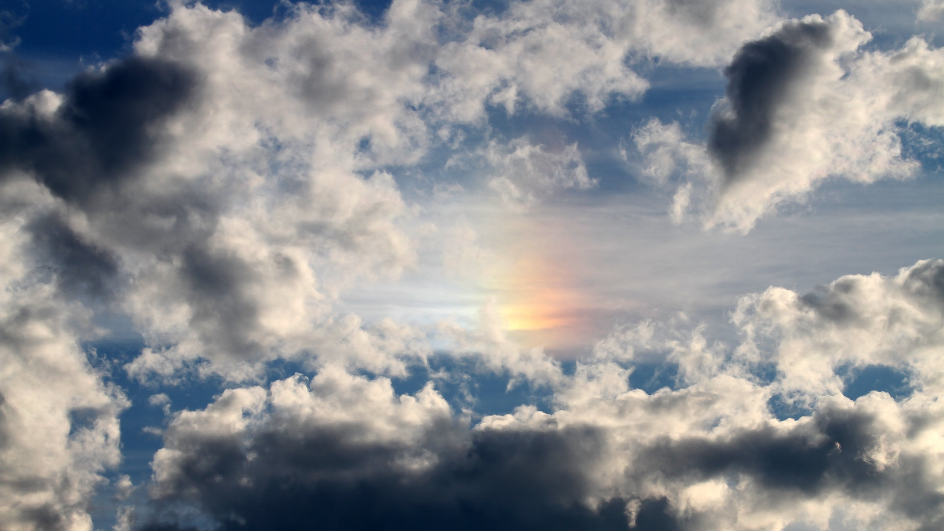 绝地反击与新王登基，法拉利红色浪潮如何吞噬银箭，拉塞尔一骑绝尘改写历史