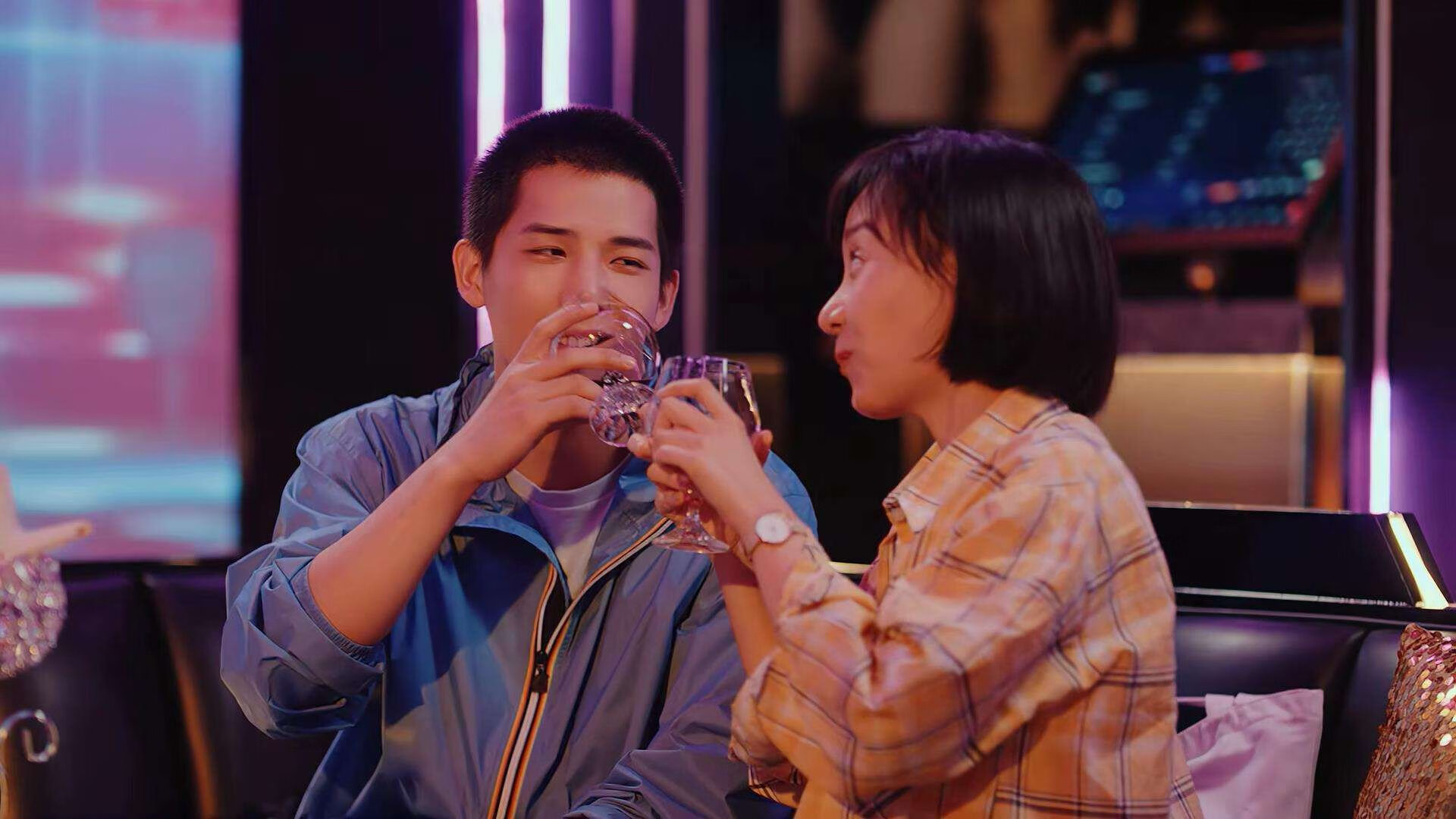 跨界英雄，当足球场变成篮球馆，蒂亚戈的东决传奇一夜